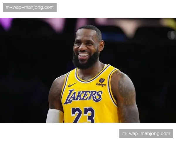 湖人詹姆斯年龄管理：出场时间控制与季后赛体能储备策略